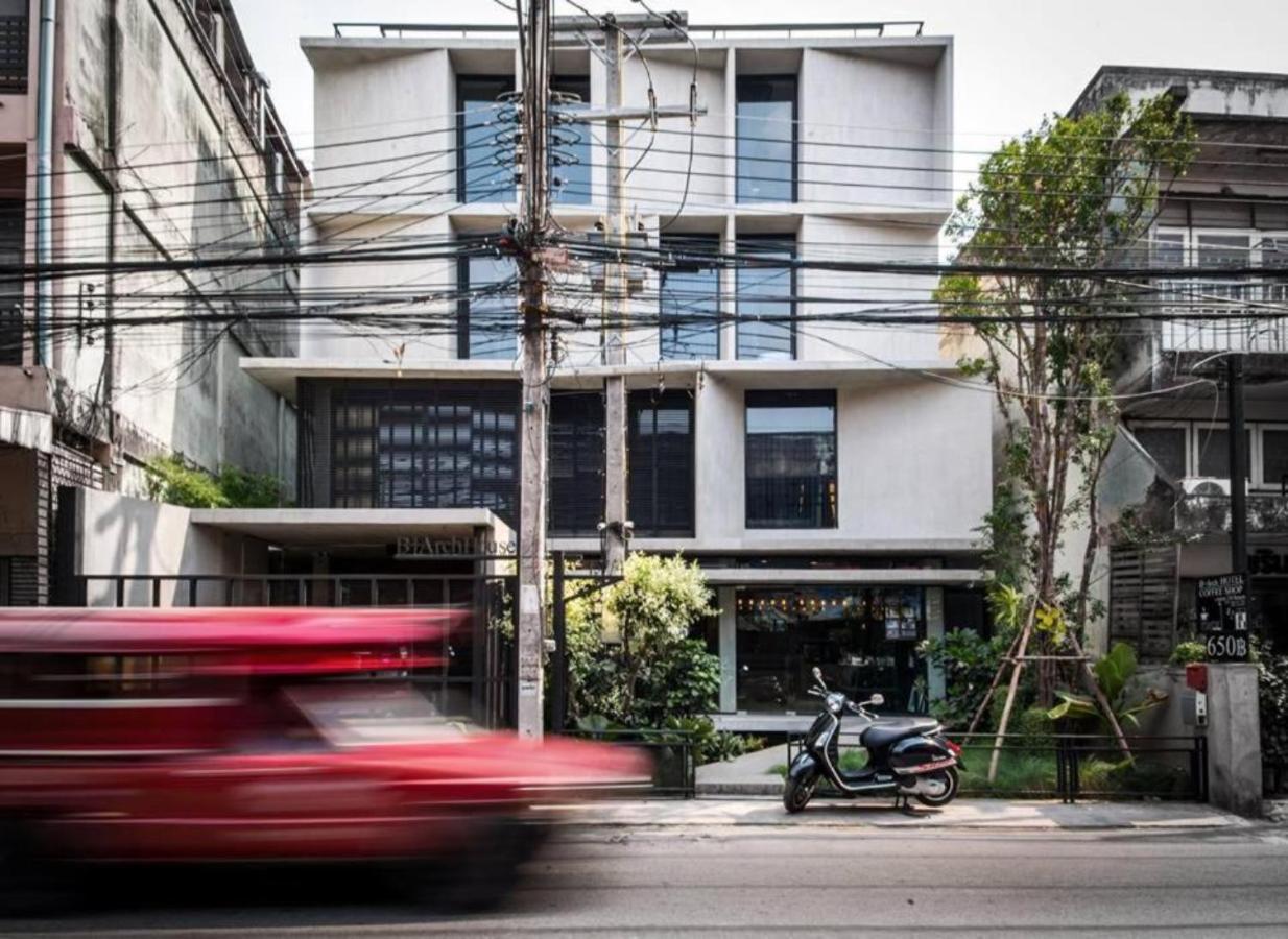 B Arch House Hotel Chiang Mai Bagian luar foto