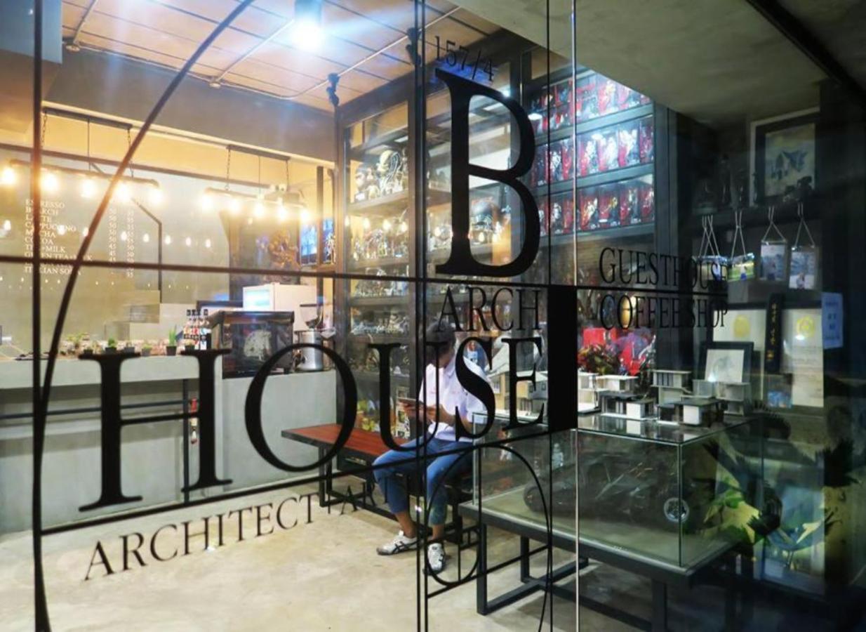 B Arch House Hotel Chiang Mai Bagian luar foto