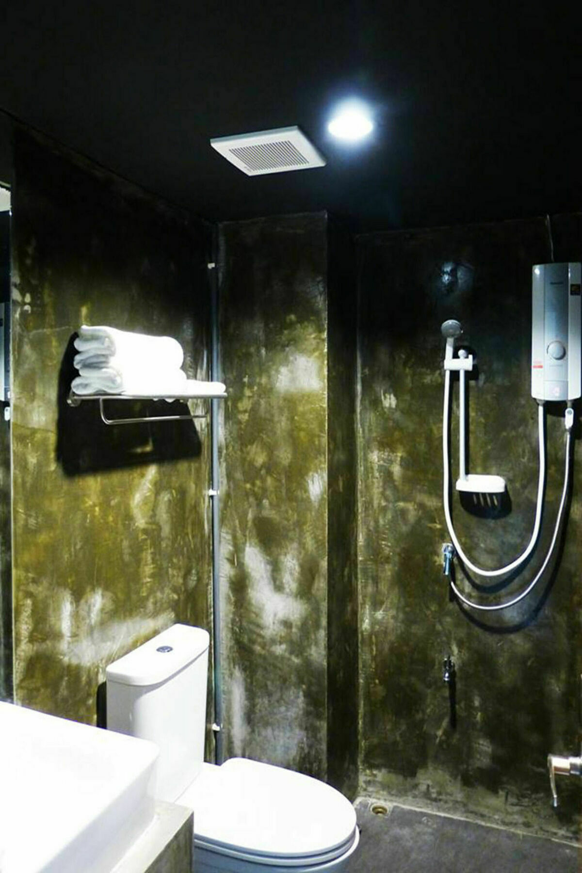 B Arch House Hotel Chiang Mai Bagian luar foto