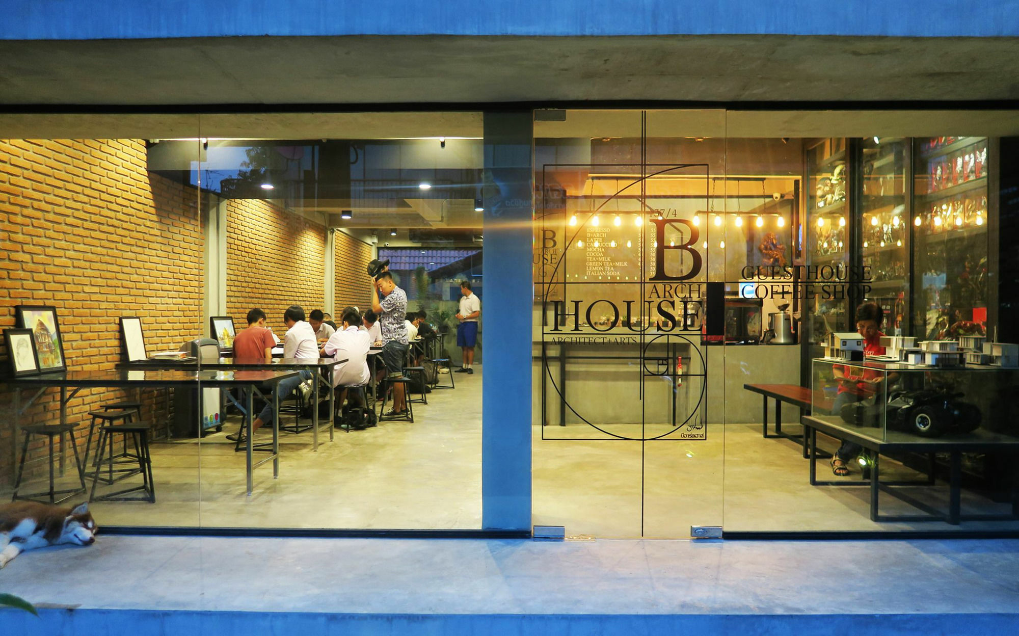 B Arch House Hotel Chiang Mai Bagian luar foto